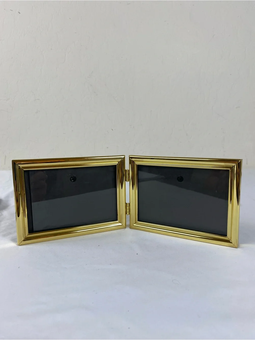Fetco Vintage Gold Double-Hinged Tabletop Photo Frame